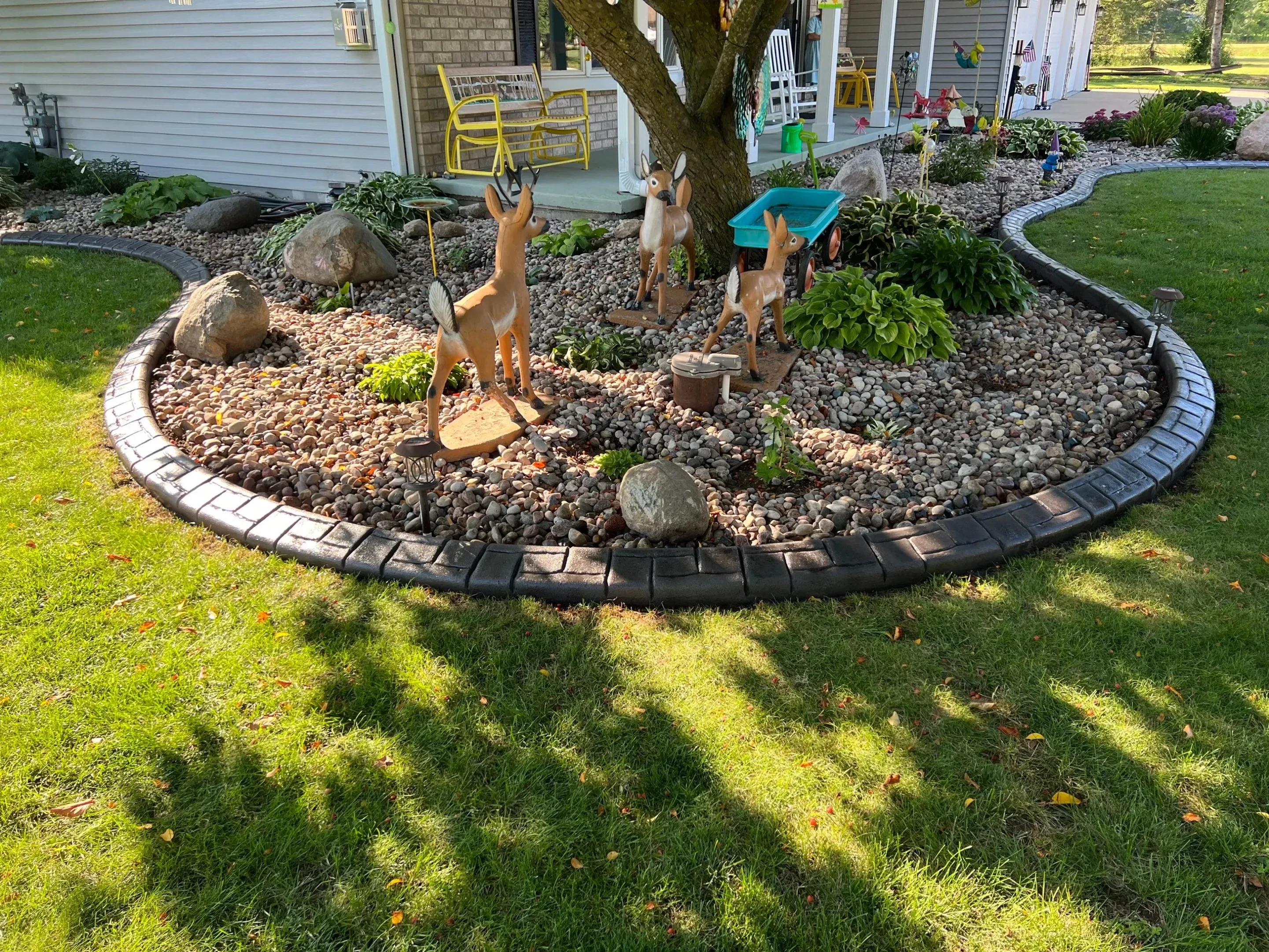 Decorative curbing detail in Lakeville yard